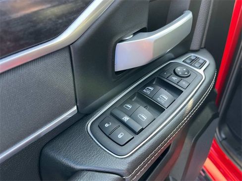 Used 2024 RAM 3500 Big Horn image 30