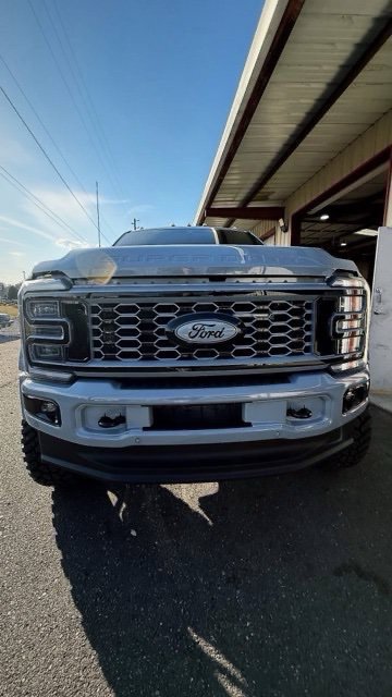 Used 2026 Ford F450 Platinum w/ FX4 Off-Road Package AWD/4WD image 7