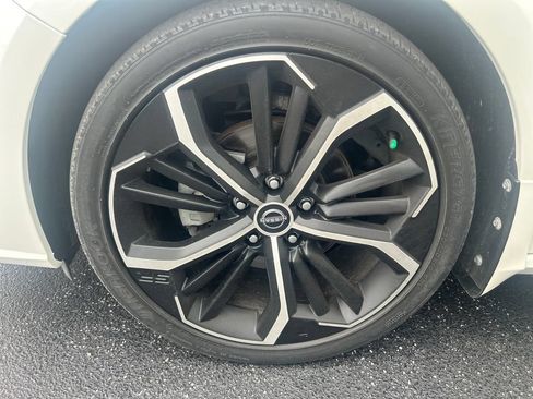 Used 2023 Nissan Altima 2.5 SR w/ SR Premium Package FWD image 31