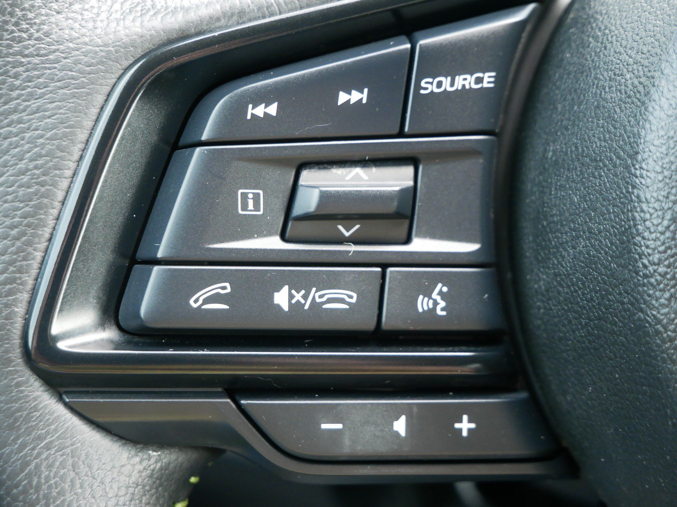 Used 2024 Subaru Outback Onyx Edition AWD/4WD image 27