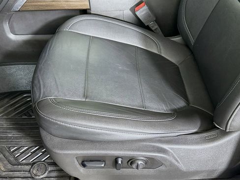 Used 2021 Chevrolet Silverado 1500 LT Trail Boss w/ Convenience Package II image 19