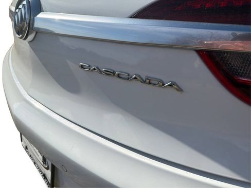 Used 2019 Buick Cascada Premium FWD image 20