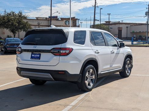 Used 2025 Honda Pilot EX-L image 5