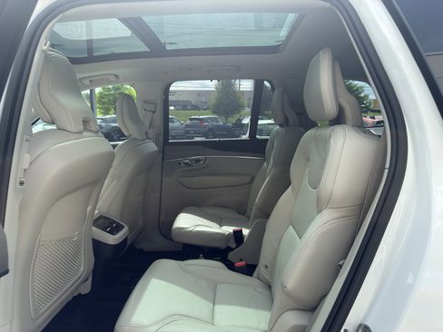 Used 2023 Volvo XC90 B6 Ultimate w/ Protection Package Premier AWD/4WD image 10