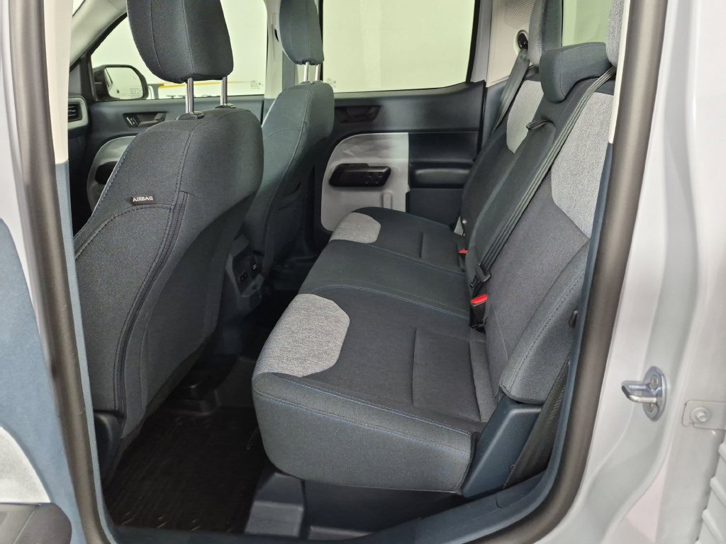 Used 2025 Ford Maverick XLT w/ XLT Luxury Package AWD/4WD image 29