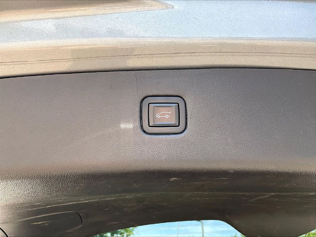 Used 2023 Chevrolet Blazer LT AWD/4WD image 34