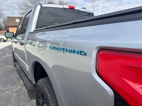 Used 2025 Ford F150 Lightning XLT image 13