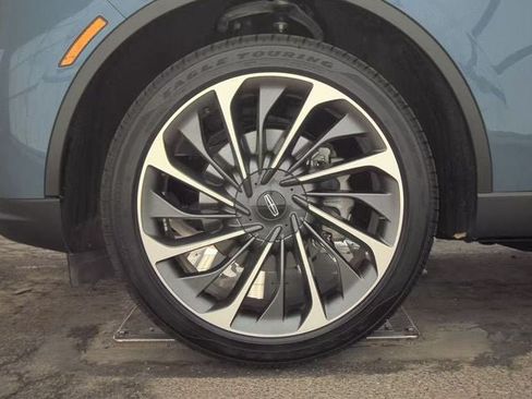 Used 2026 Lincoln Aviator Reserve AWD/4WD image 18
