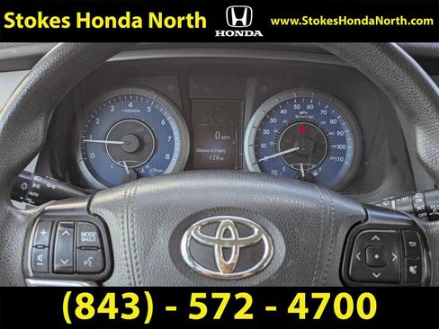 Used 2020 Toyota Sienna LE w/ LE Preferred Package image 30