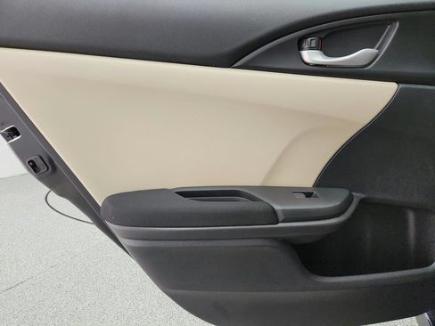 Used 2016 Honda Civic EX-T image 22