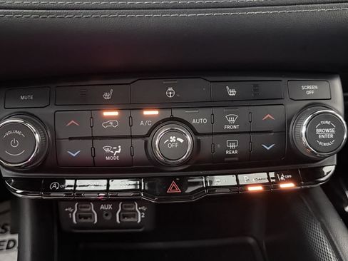 Used 2022 Dodge Durango GT AWD/4WD image 21
