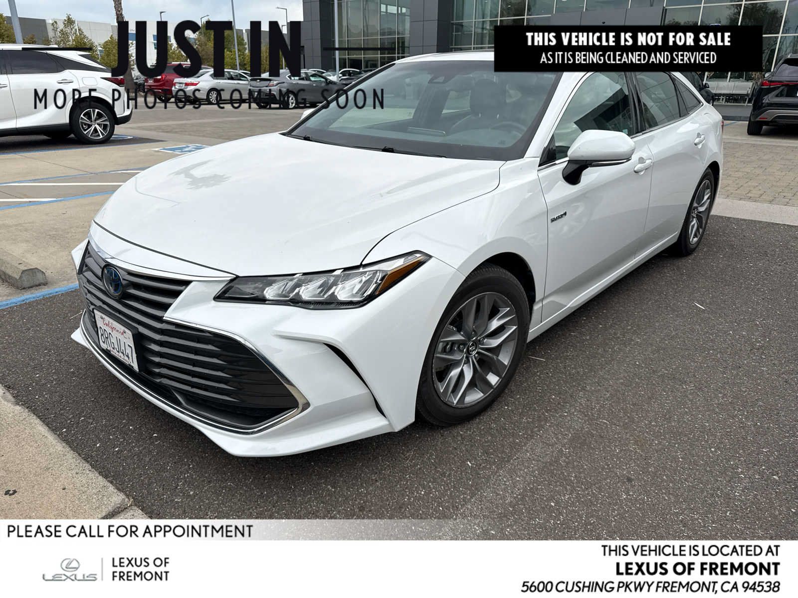 Used 2020 Toyota Avalon XLE w/ Moonroof Package FWD image 1