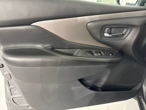Used 2023 Nissan Murano SV AWD/4WD image 18