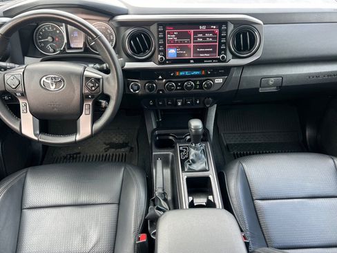 Used 2023 Toyota Tacoma TRD Off-Road w/ TRD Premium Off Road Package image 13
