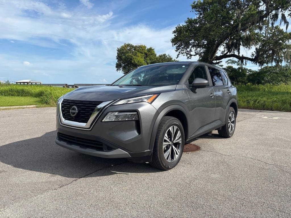 Used 2023 Nissan Rogue SV AWD/4WD image 3