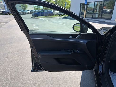 New 2026 Kia K5 LXS FWD image 26