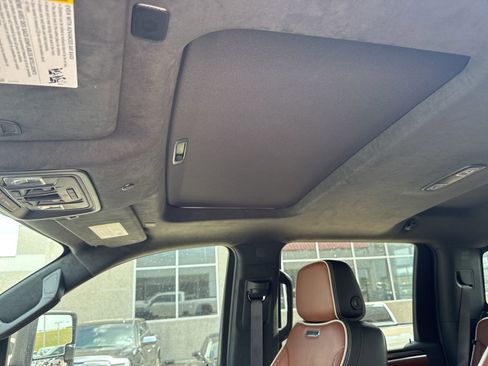 Used 2024 GMC Sierra 2500 Denali Ultimate w/ Max Trailering Package image 15