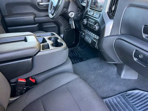 Used 2021 Chevrolet Silverado 1500 Custom RWD image 18
