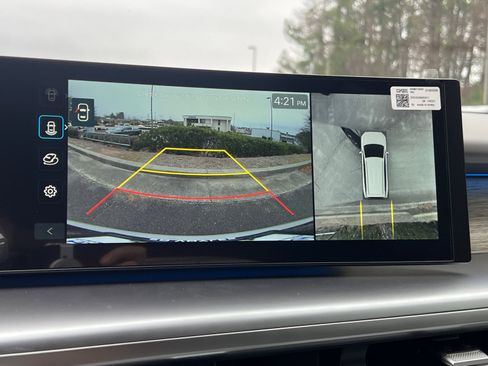 New 2026 Hyundai Ioniq 9 Limited image 25