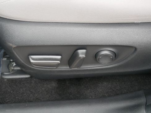 Used 2022 Toyota RAV4 XLE w/ Convenience Package AWD/4WD image 20