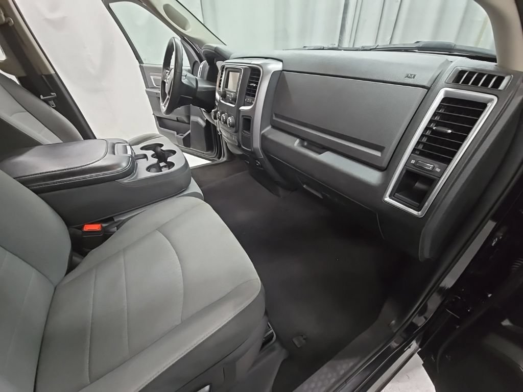 Used 2024 RAM 1500 Classic SLT AWD/4WD image 15