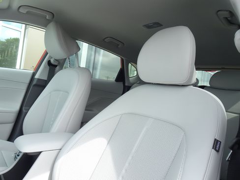 New 2026 Hyundai Kona SEL Premium AWD/4WD image 10