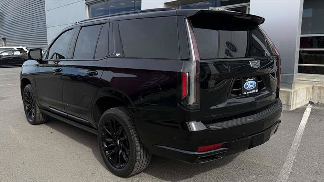 Used 2024 Cadillac Escalade Sport Platinum w/ LPO, ONYX Package AWD/4WD image 3