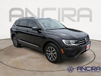 Used 2020 Volkswagen Tiguan SE w/ Panoramic Sunroof Package