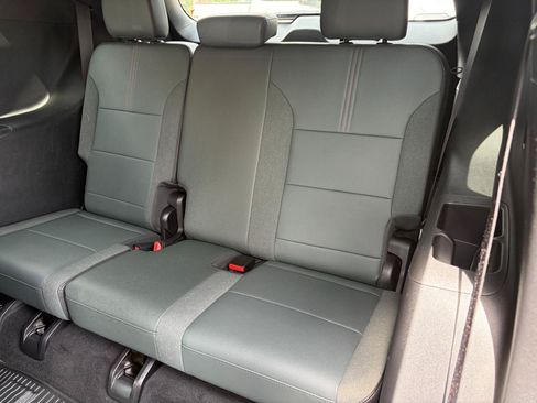 Used 2024 GMC Acadia AT4 w/ Luxury Package AWD/4WD image 6