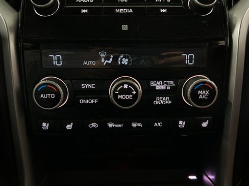 Used 2021 Subaru Ascent Touring w/ Popular Package #2A image 10