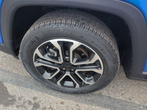 Used 2022 Jeep Compass Limited image 14