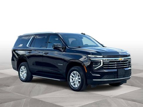 Used 2025 Chevrolet Tahoe LT image 2
