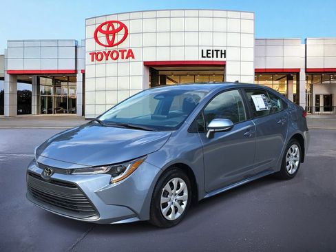 Used 2026 Toyota Corolla LE image 1