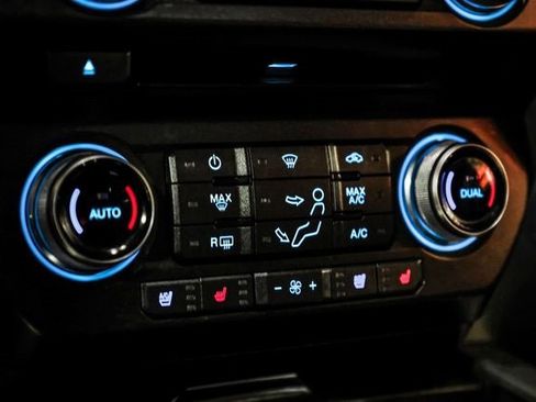 Used 2017 Ford F250 Platinum w/ Platinum Ultimate Package image 27