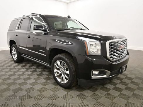 Used 2019 GMC Yukon Denali w/ Open Road Package AWD/4WD image 10