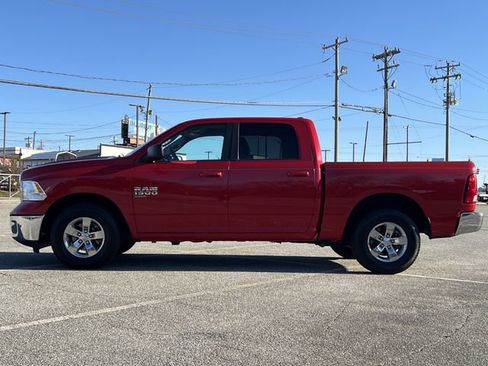 Used 2021 RAM 1500 Classic SLT image 22