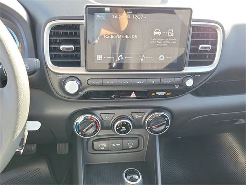 New 2026 Hyundai Venue SE image 12