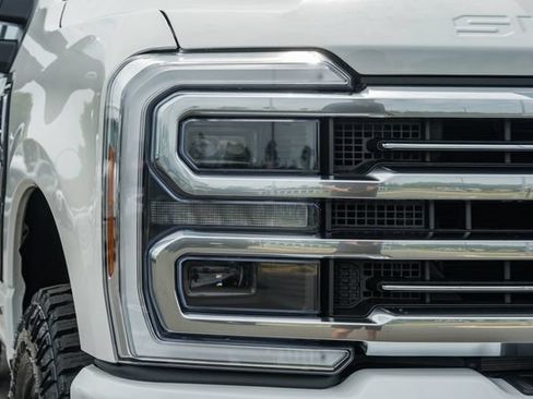 New 2026 Ford F250 Platinum w/ Platinum Plus Package AWD/4WD image 18