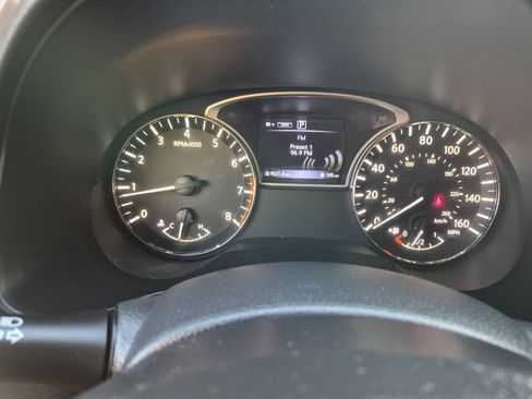 Used 2017 Nissan Pathfinder SV w/ SV Cold Weather Package AWD/4WD image 20