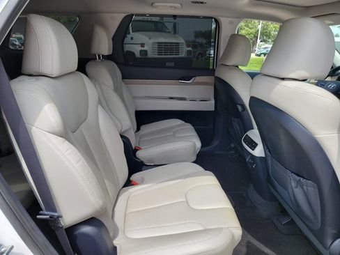 Used 2022 Hyundai Palisade SEL w/ Premium Package AWD/4WD image 16