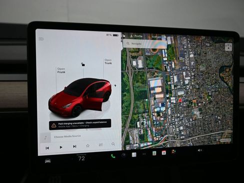 Used 2022 Tesla Model Y Performance AWD/4WD image 15