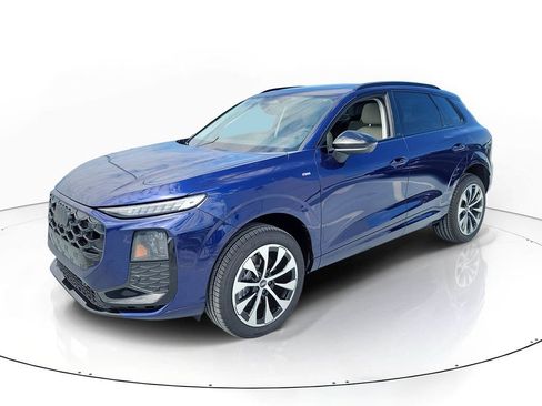 New 2026 Audi Q3 quattro 2.0T AWD/4WD image 2