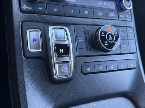 Used 2024 Hyundai Palisade Limited image 22