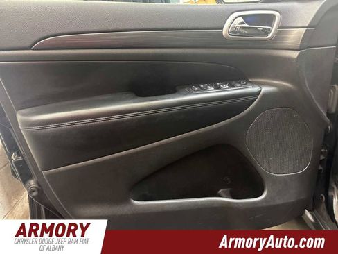 Used 2020 Jeep Grand Cherokee Laredo w/ 18" Wheel & 8.4" Radio Group image 7