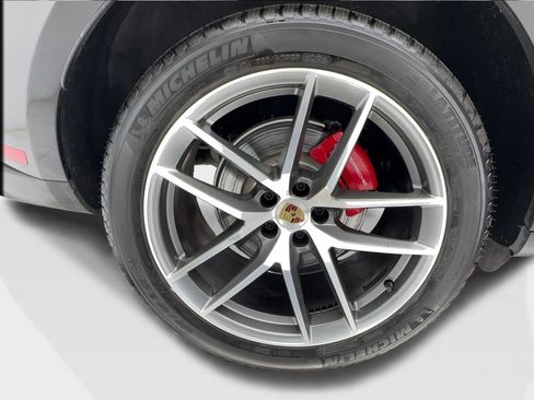 Used 2023 Porsche Macan S image 39