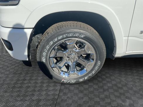 New 2026 RAM 1500 Big Horn AWD/4WD image 14