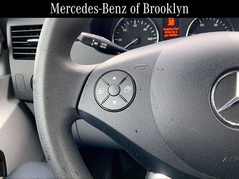 Used 2016 Mercedes-Benz Sprinter 2500 image 21