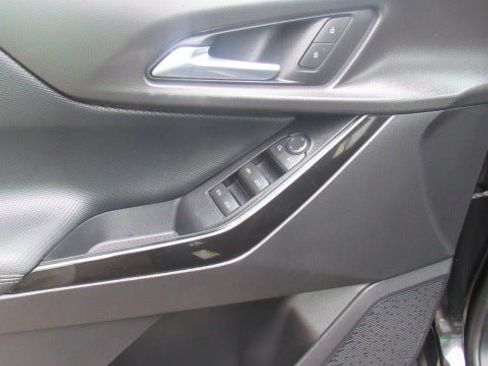 Used 2026 Chevrolet Equinox LT AWD/4WD image 16