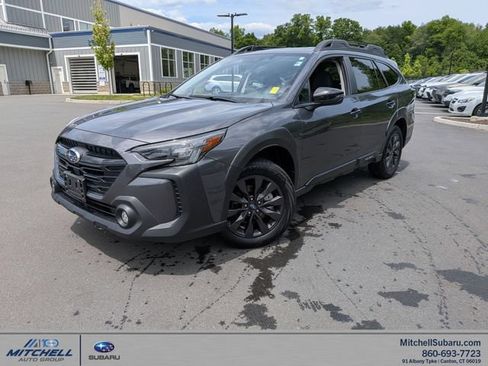 Certified 2025 Subaru Outback Onyx Edition AWD/4WD image 1