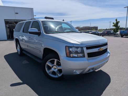 Certified 2013 Chevrolet Suburban LT w/ Luxury Package AWD/4WD image 3